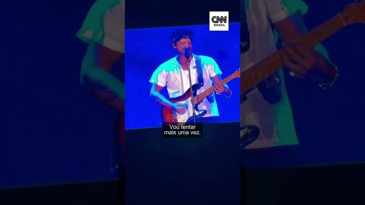 irmao-de-bruno-mars-prepara-vinagrete-brasileiro-para-feriado-dos-eua